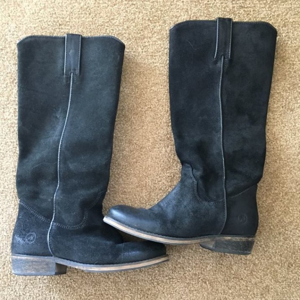Black riding boots